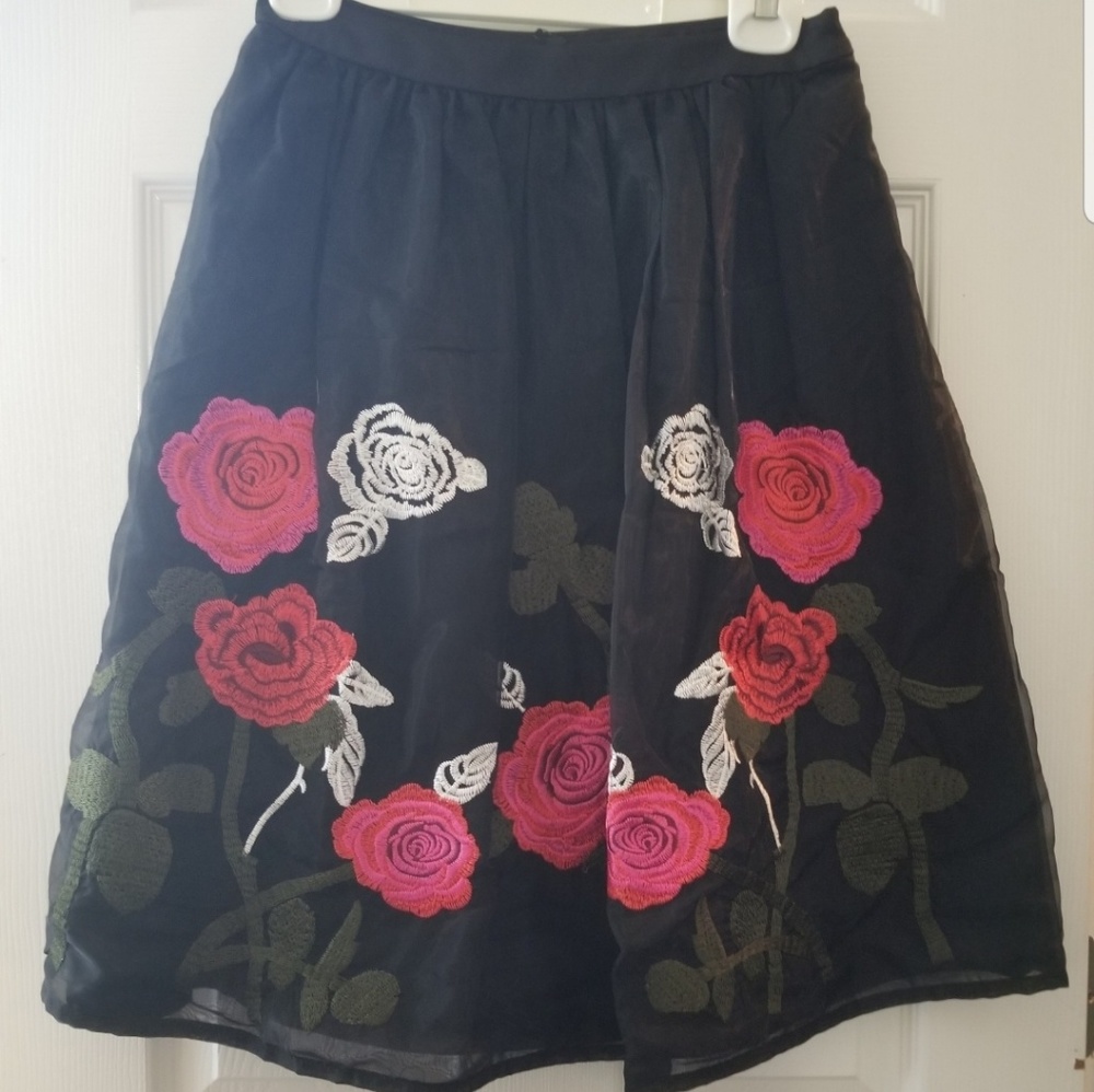 Black rose skirt
